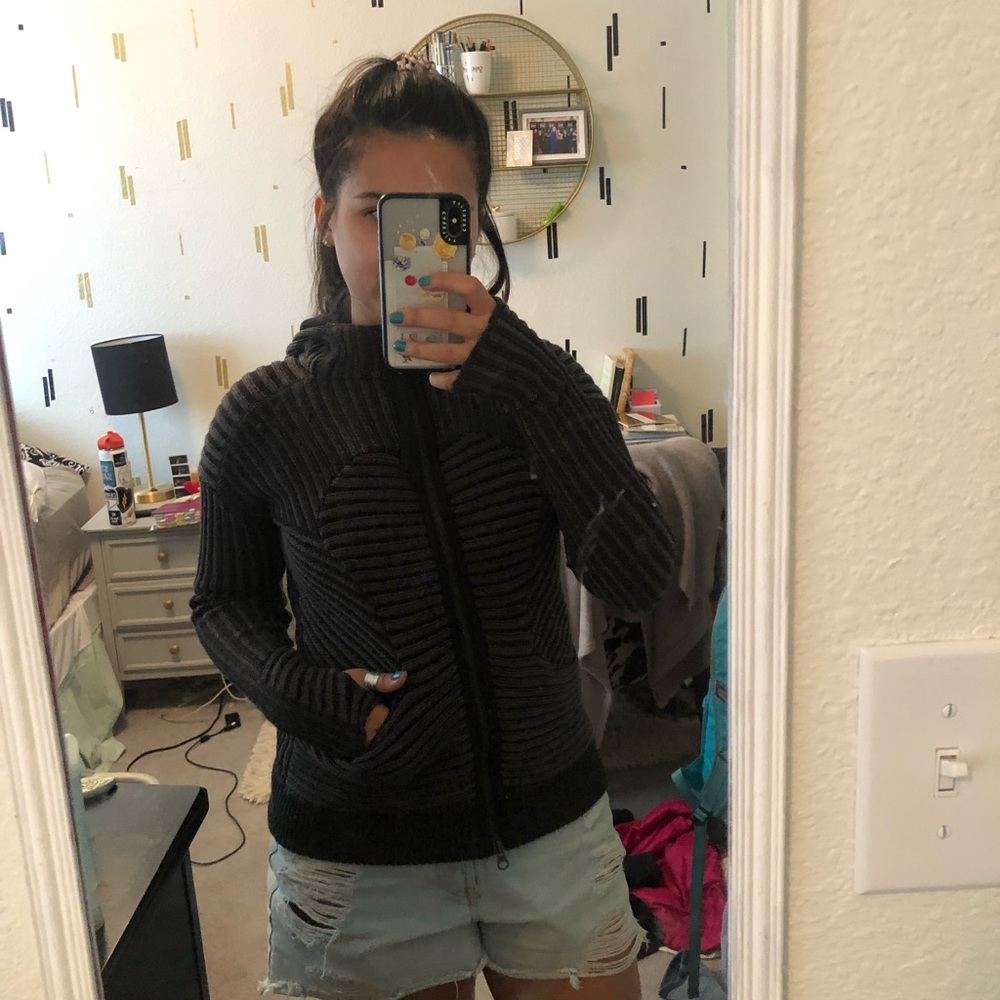 SALE ✨Lululemon Embrace Knit Hoodie